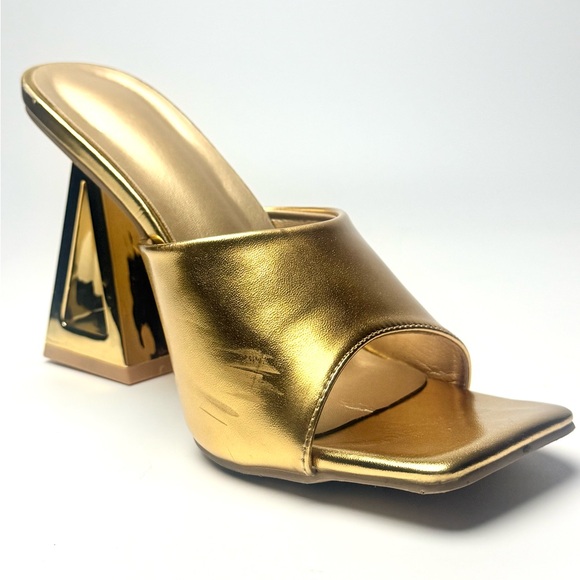 Gold Triangle Heels Women’s Size 10 / 10.5 Metallic Dress Pumps - Picture 6 of 16